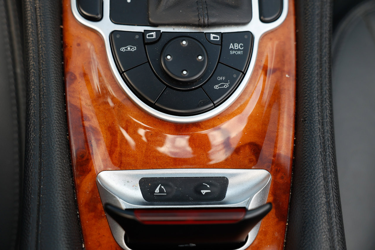 Used 2006 Mercedes-Benz SL 500 image 38