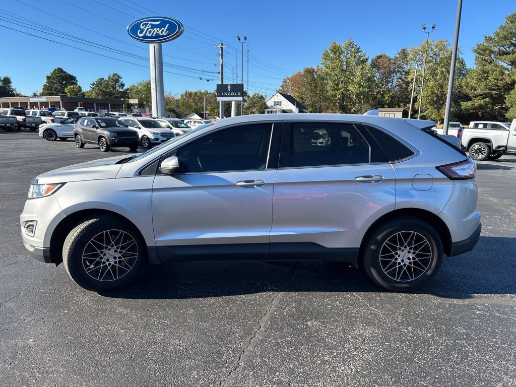 Used 2018 Ford Edge SEL w/ Equipment Group 201A AWD/4WD image 4