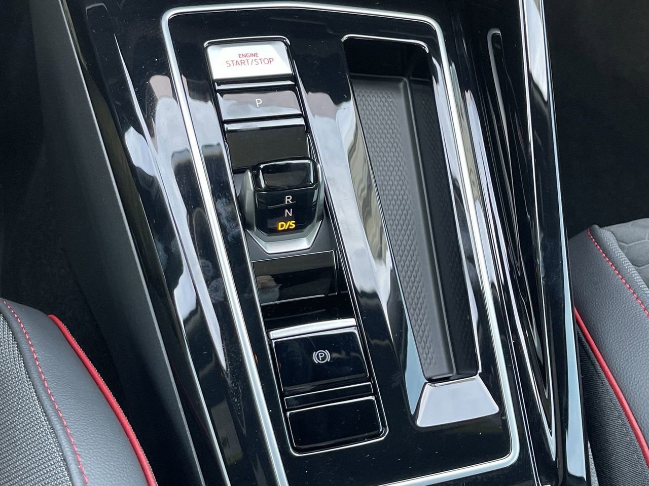 New 2026 Volkswagen GTI SE image 27