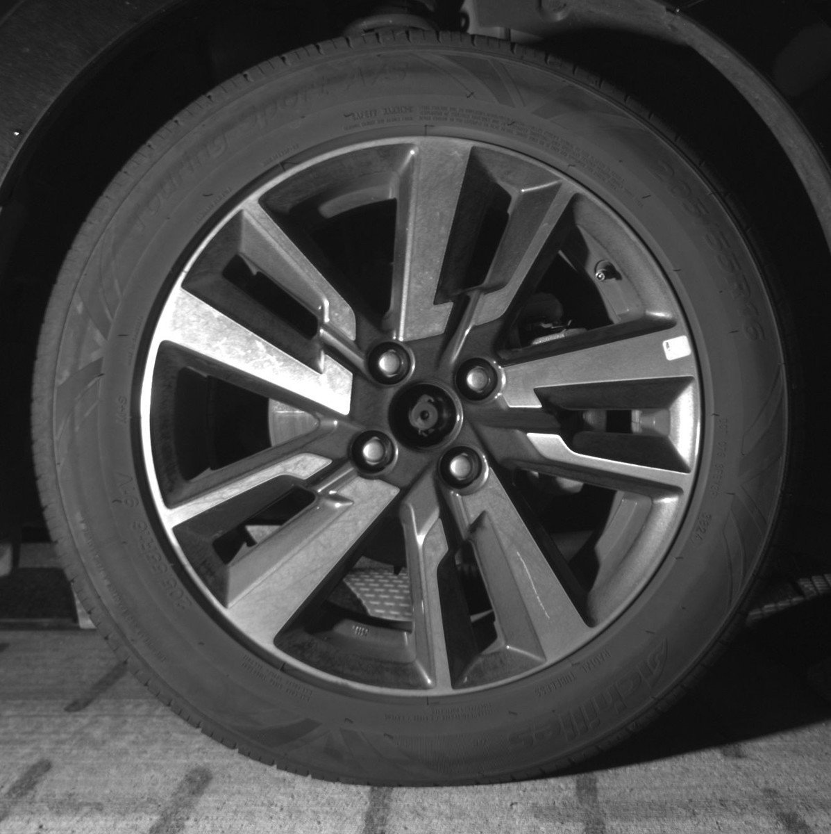 Used 2025 Nissan Versa SV FWD image 13