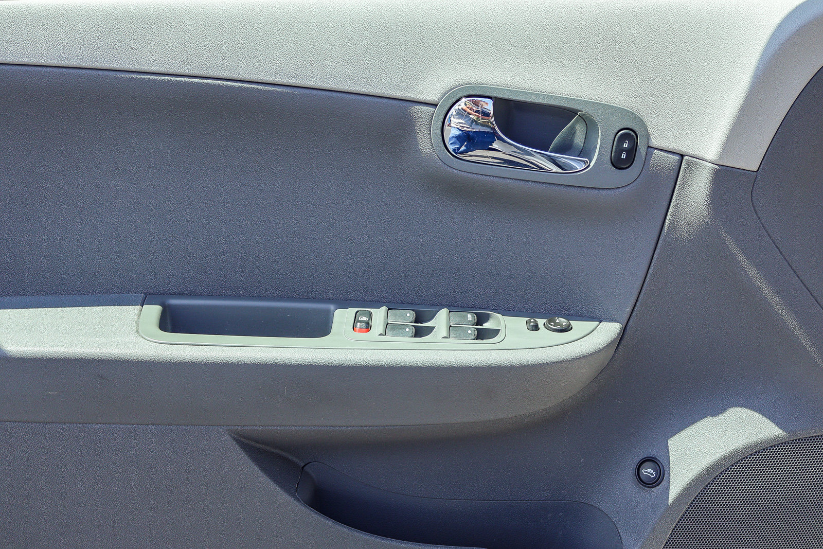 Used 2011 Chevrolet Malibu LS FWD image 8