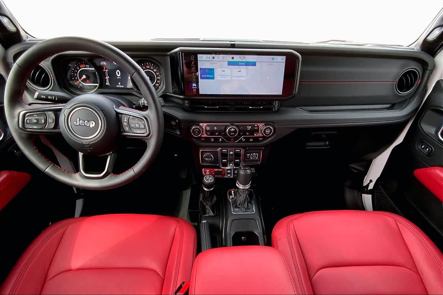 Used 2024 Jeep Wrangler Unlimited Rubicon AWD/4WD image 15