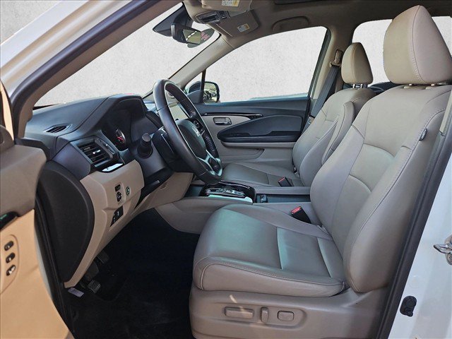 Used 2019 Honda Pilot Touring image 15