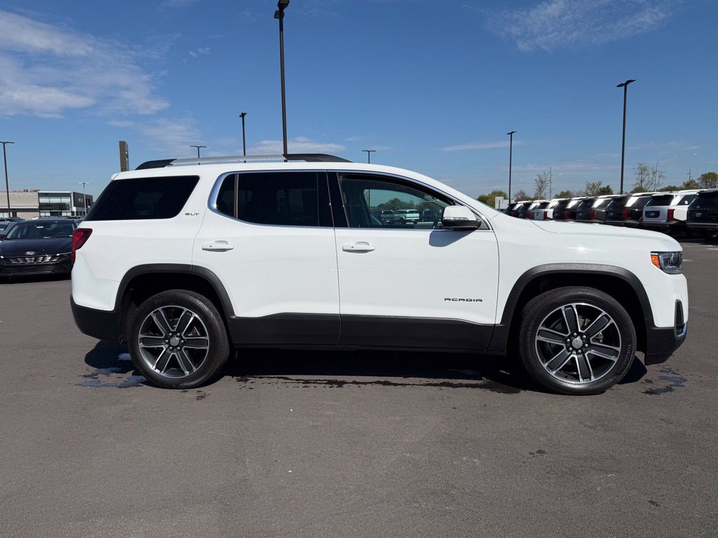Used 2021 GMC Acadia SLT w/ Premium Package FWD image 4