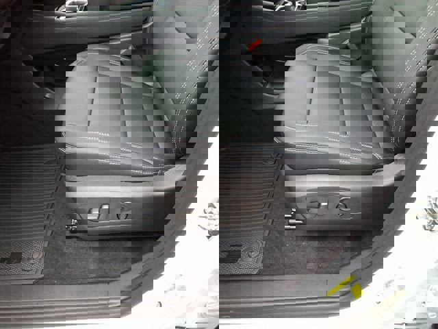 New 2026 Chevrolet Traverse LT w/ Midnight/Sport Edition image 9