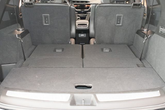 Used 2023 Cadillac XT6 Sport w/ LPO, Floor Liner Package AWD/4WD image 15