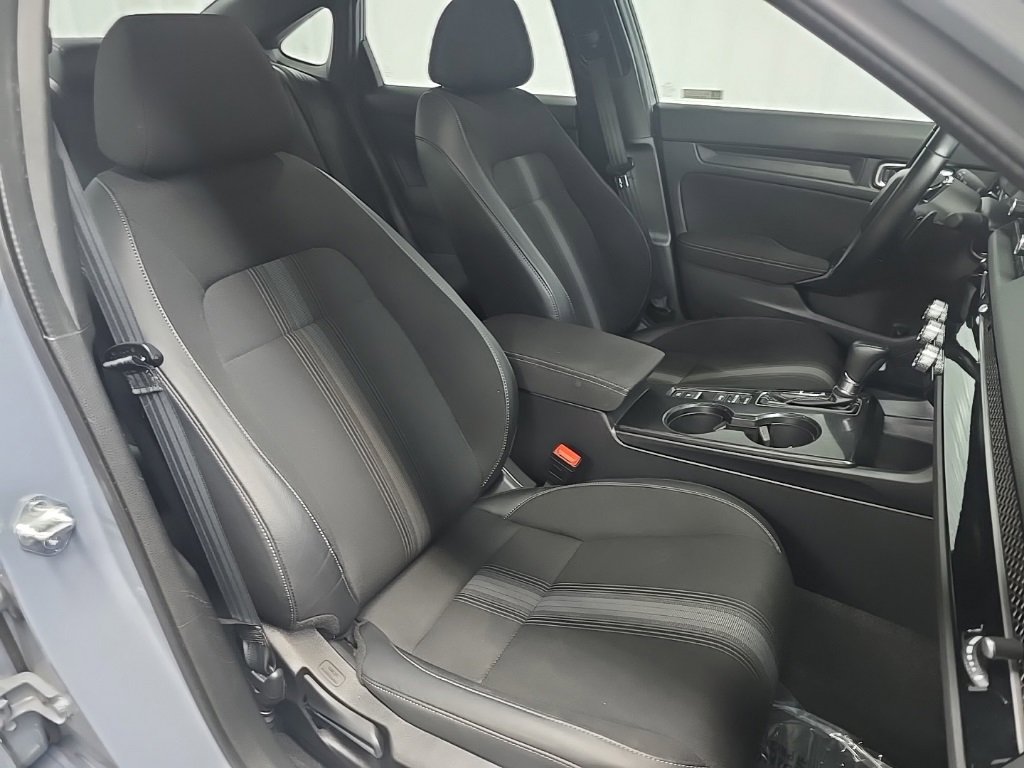 Used 2023 Honda Civic Sport image 14