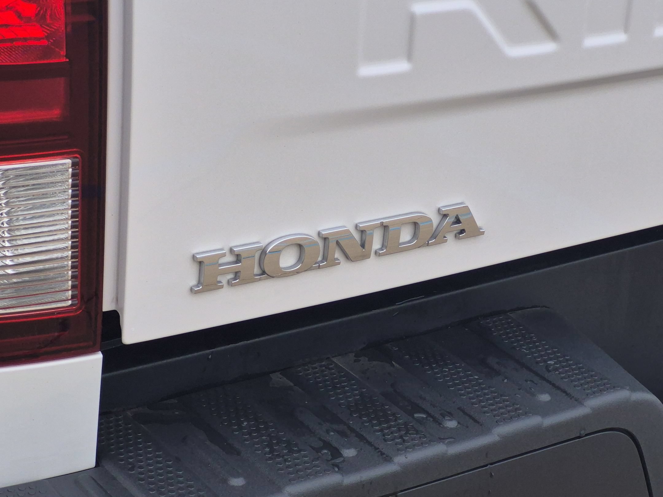 Certified 2024 Honda Ridgeline Sport image 25