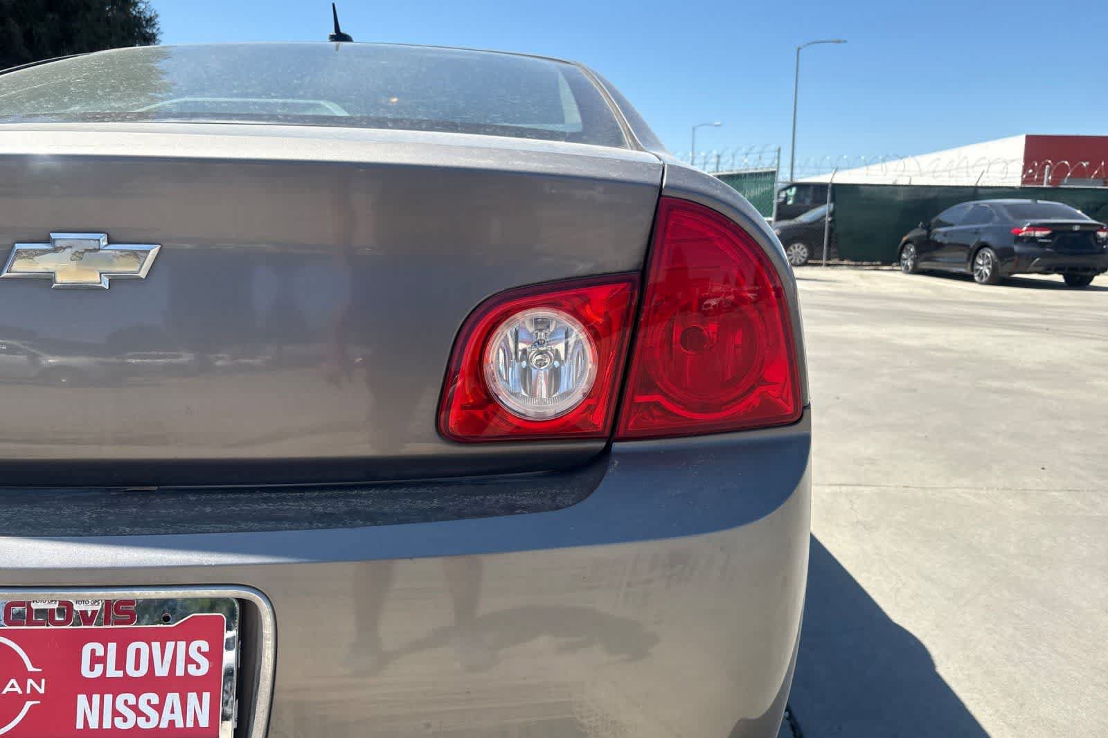 Used 2010 Chevrolet Malibu LT w/ Power Convenience Package FWD image 13