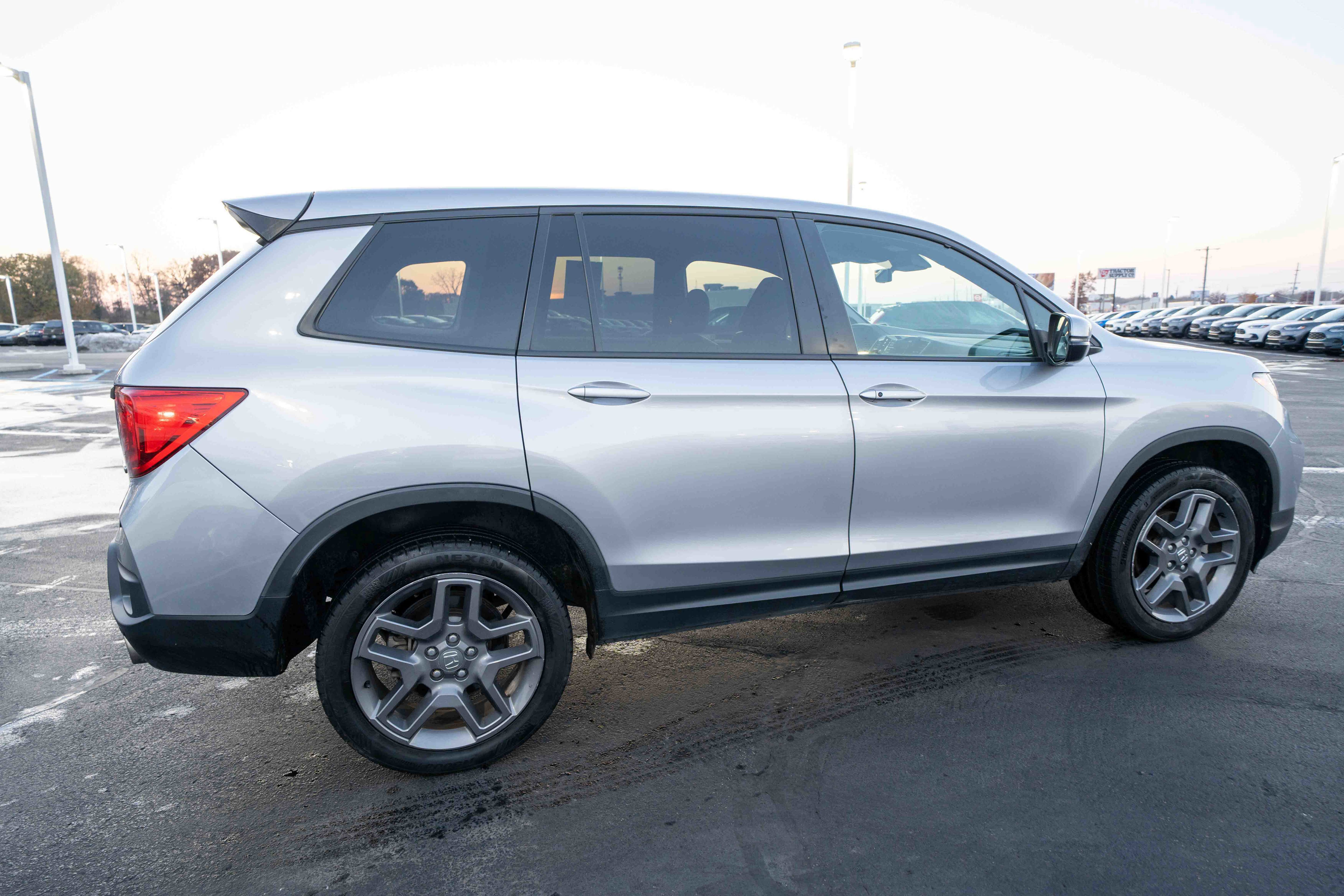 Used 2022 Honda Passport EX-L image 6