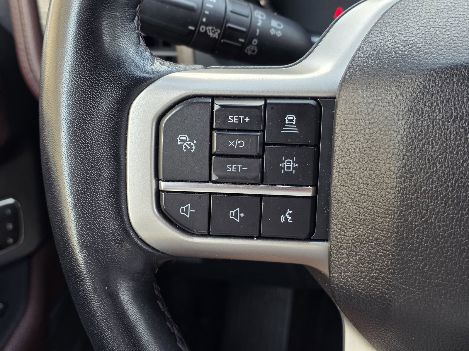 Used 2023 Ford Expedition Max Limited image 33