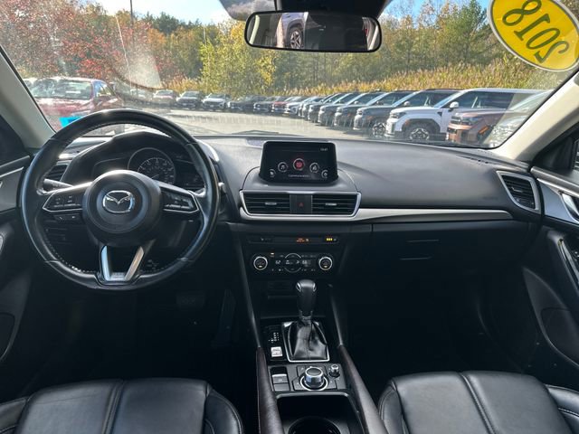 Used 2018 MAZDA MAZDA3 Touring image 12