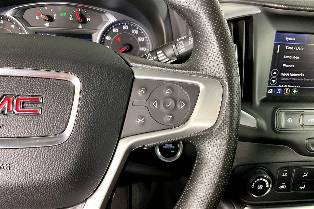 Used 2024 GMC Terrain SLE image 28