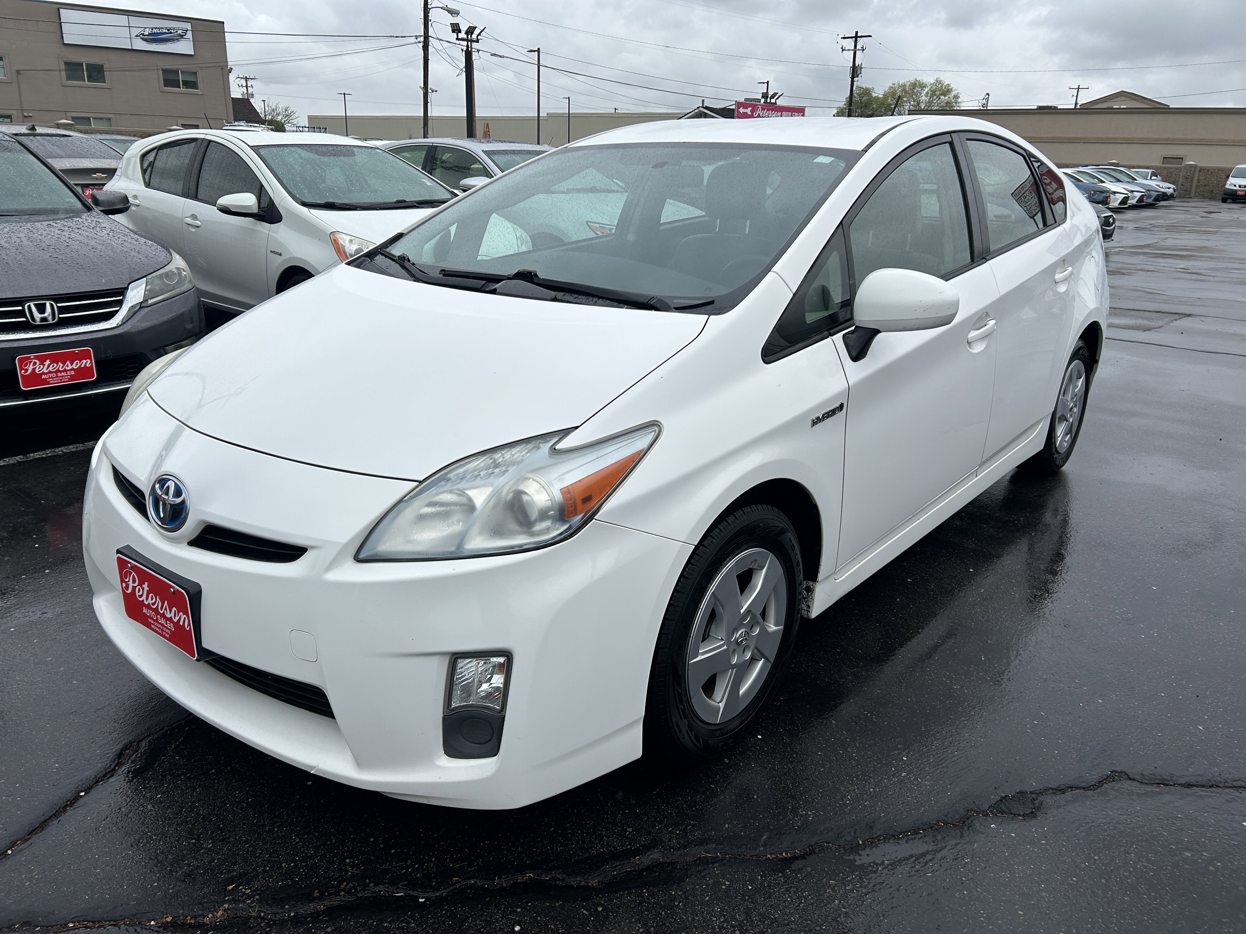 Used 2011 Toyota Prius Two FWD image 2