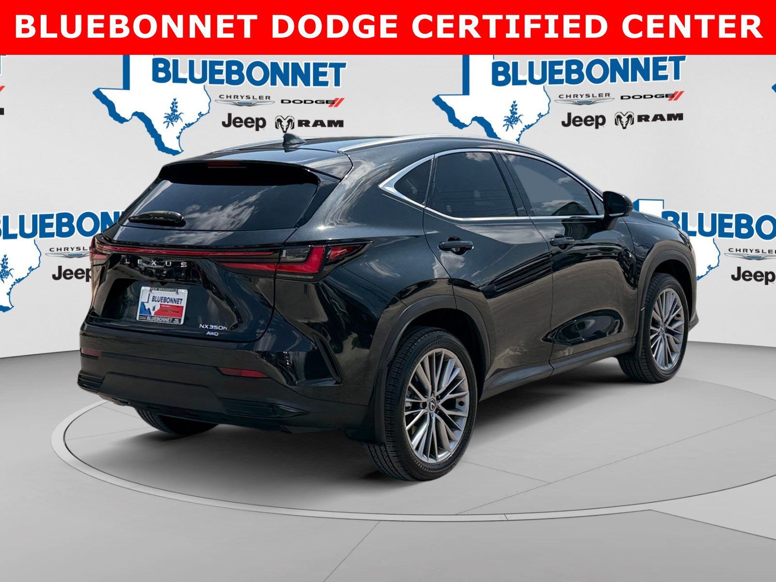 Used 2024 Lexus NX 350h AWD w/ Vision Package image 5