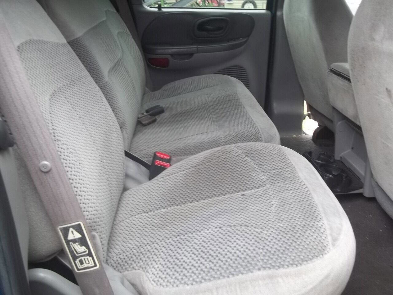 Used 2001 Ford F150 Lariat RWD image 10