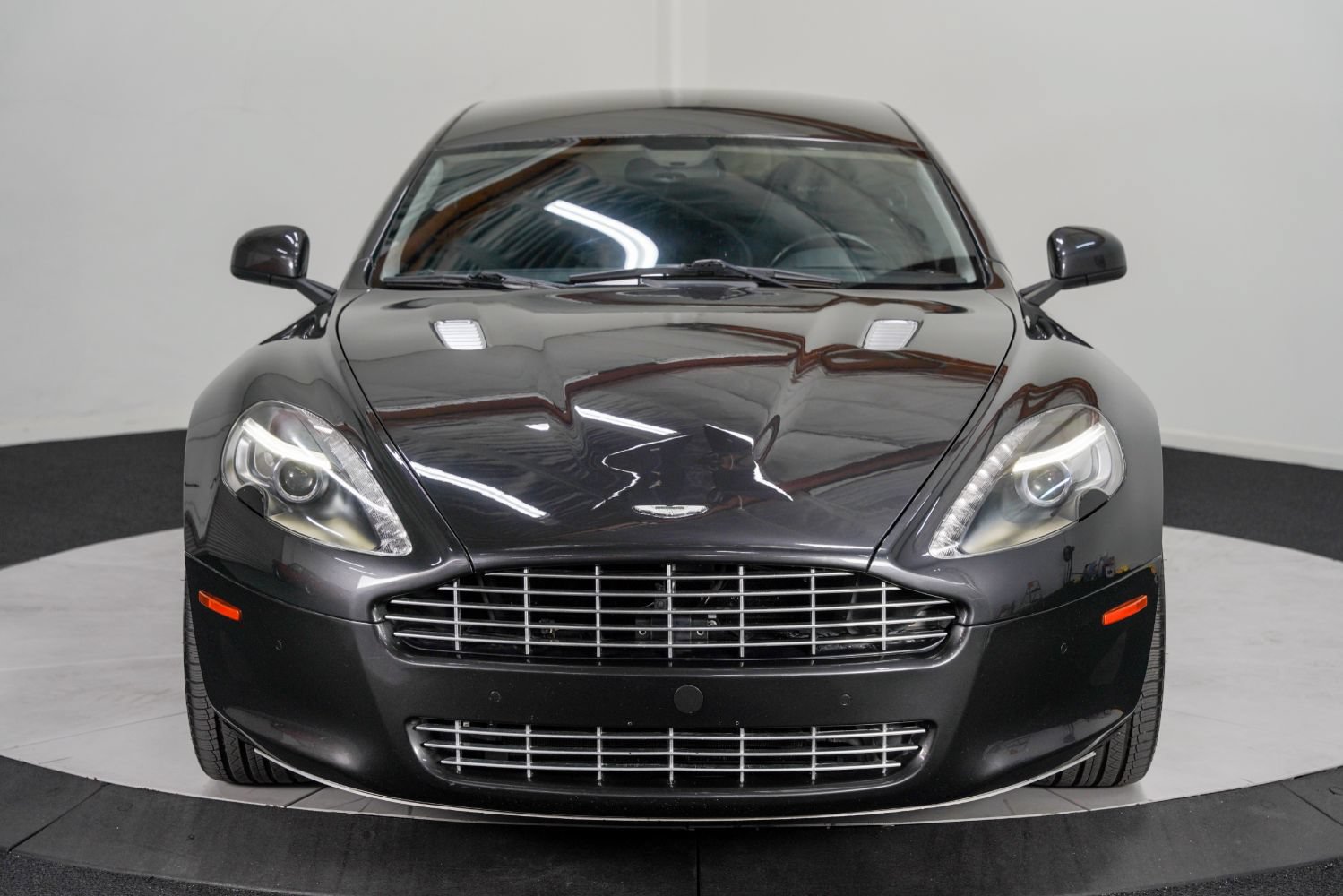 Used 2011 Aston Martin Rapide Luxe RWD image 10