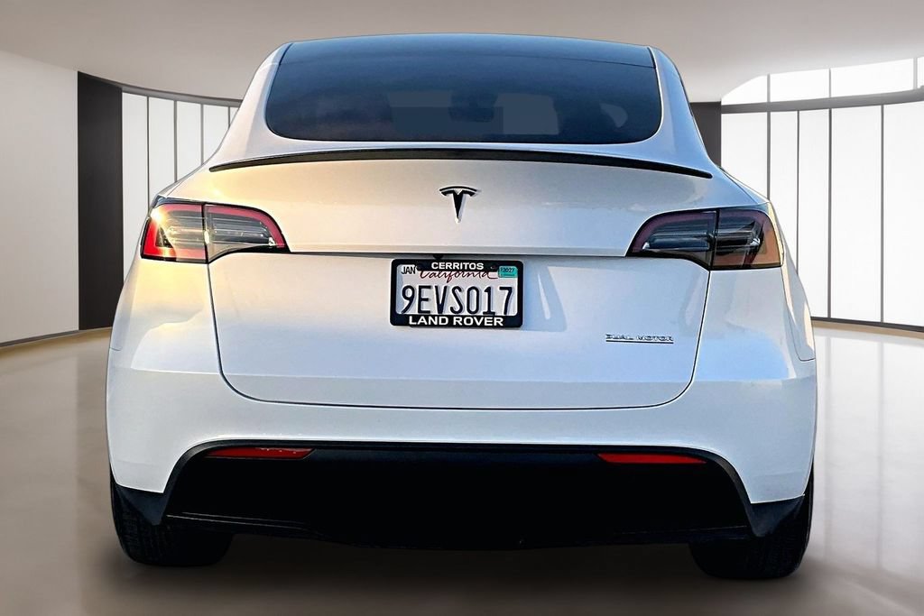 Used 2023 Tesla Model Y Performance AWD/4WD image 5