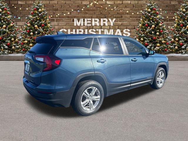 Used 2024 GMC Terrain SLE image 6