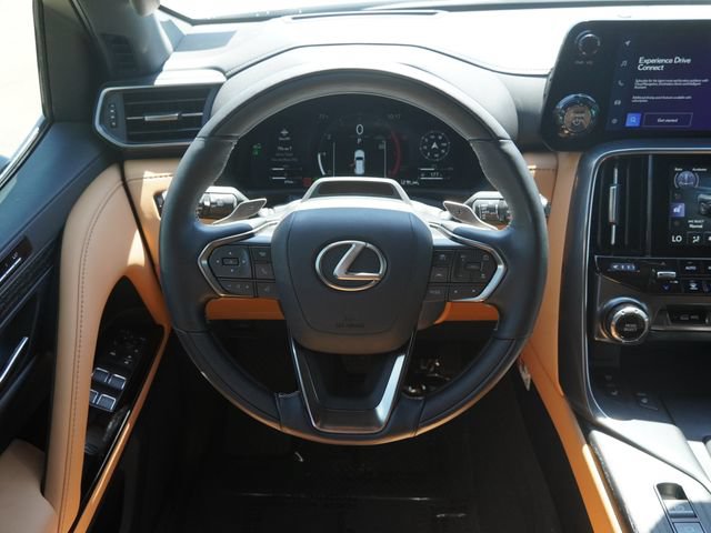 Used 2025 Lexus LX 700h Luxury w/ Appearance Package AWD/4WD image 16