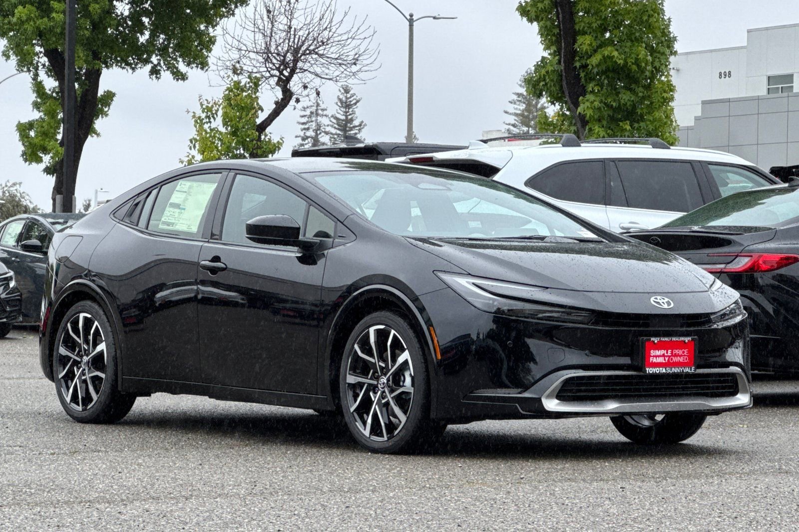 New 2026 Toyota Prius Plug-In Hybrid FWD image 10