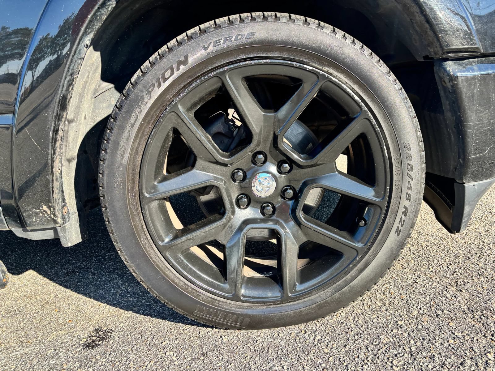 Used 2019 RAM 1500 Laramie AWD/4WD image 13