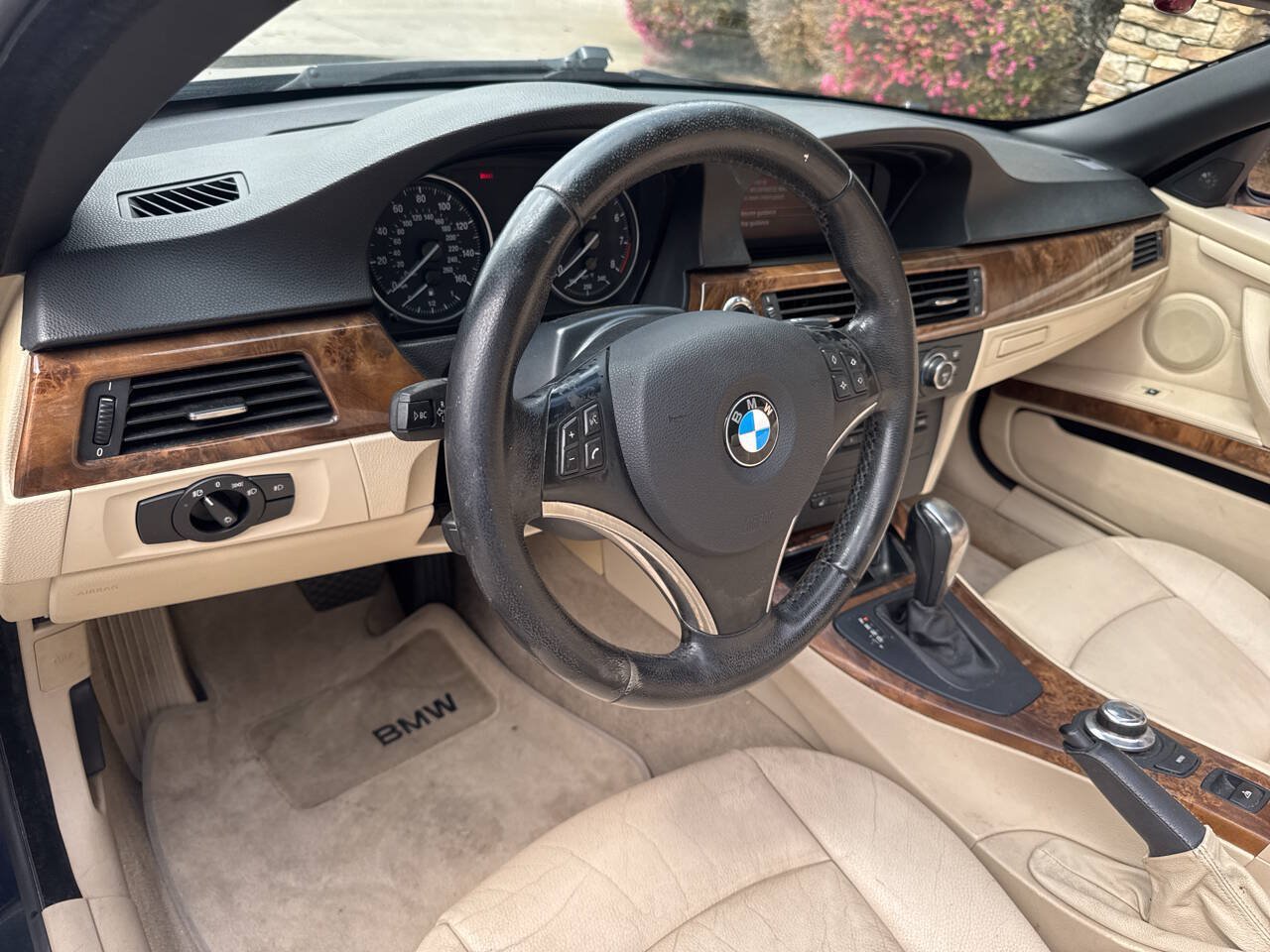 Used 2008 BMW 335i Convertible w/ Premium Pkg RWD image 22