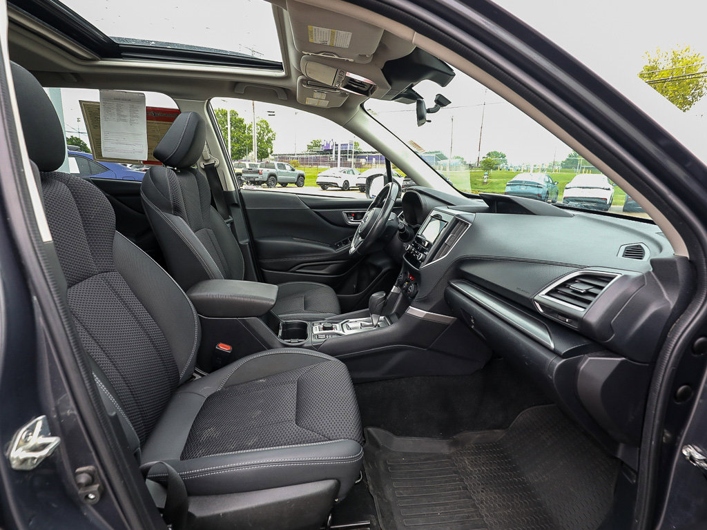 Used 2022 Subaru Forester Premium AWD/4WD image 21