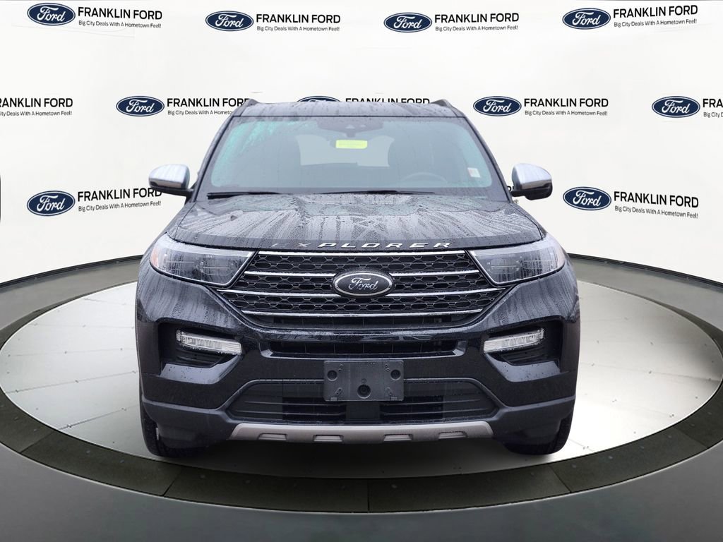 Certified 2022 Ford Explorer XLT w/ Equipment Group 202A AWD/4WD image 8