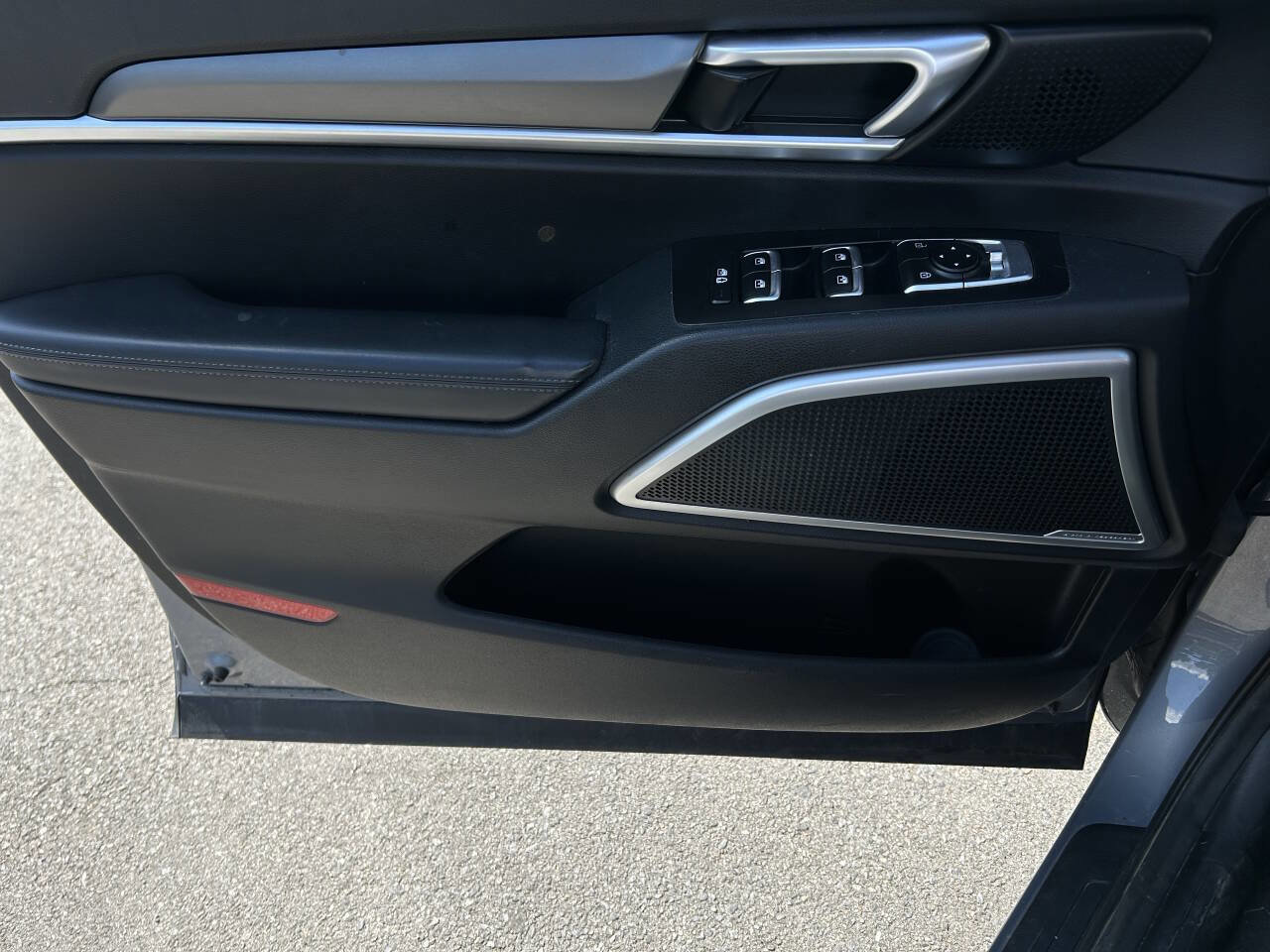 Used 2020 Kia Telluride LX image 16