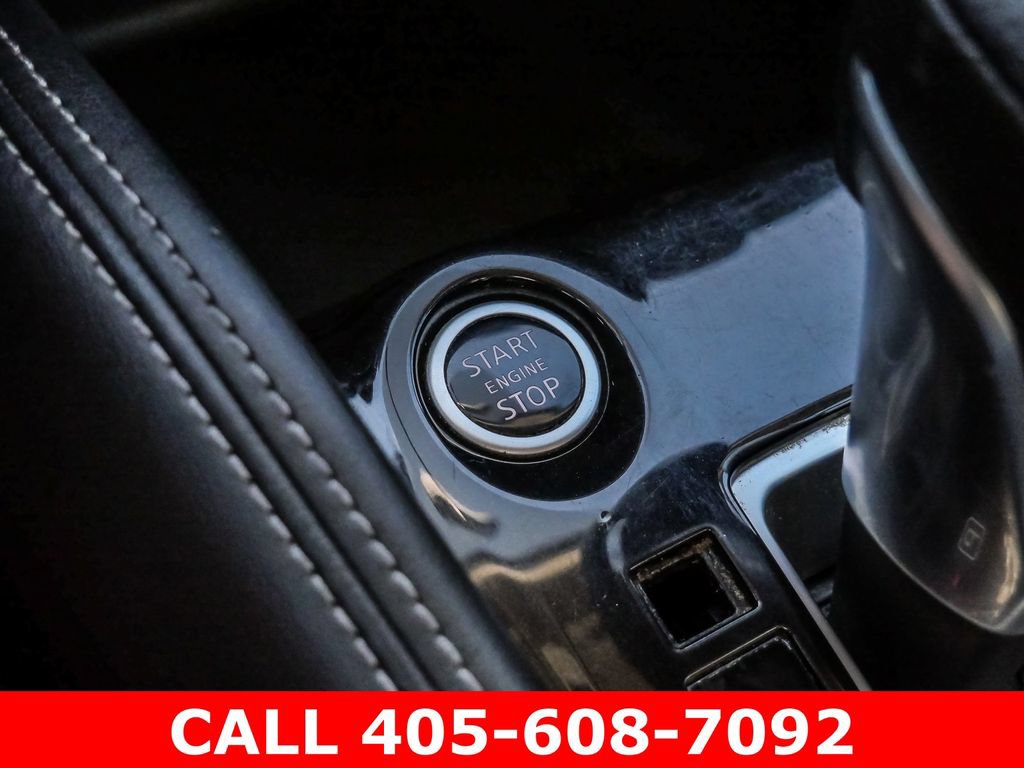 Used 2019 Nissan Kicks SV FWD image 27