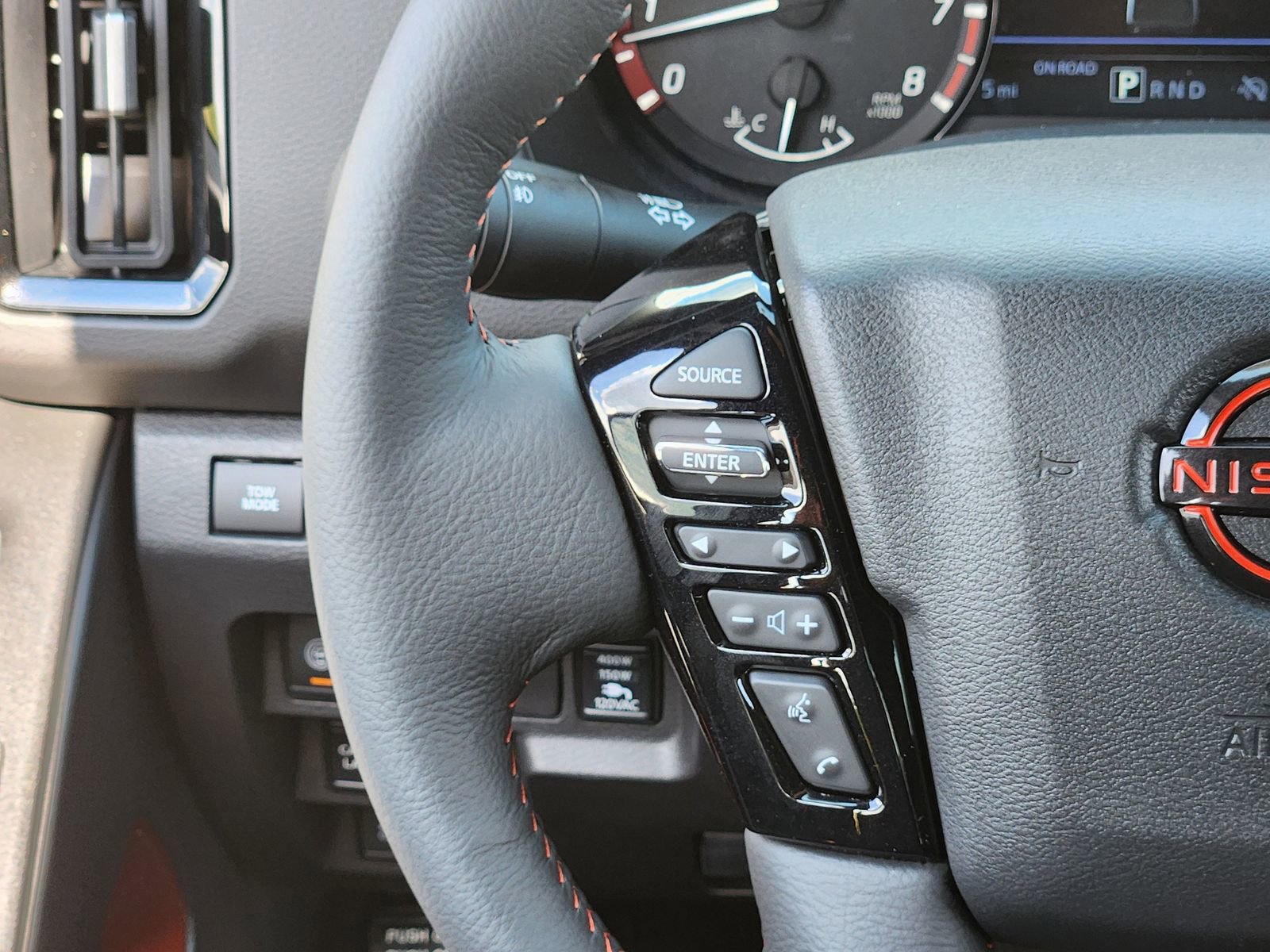 New 2026 Nissan Frontier PRO-4X w/ Pro-4x Convenience Package image 23