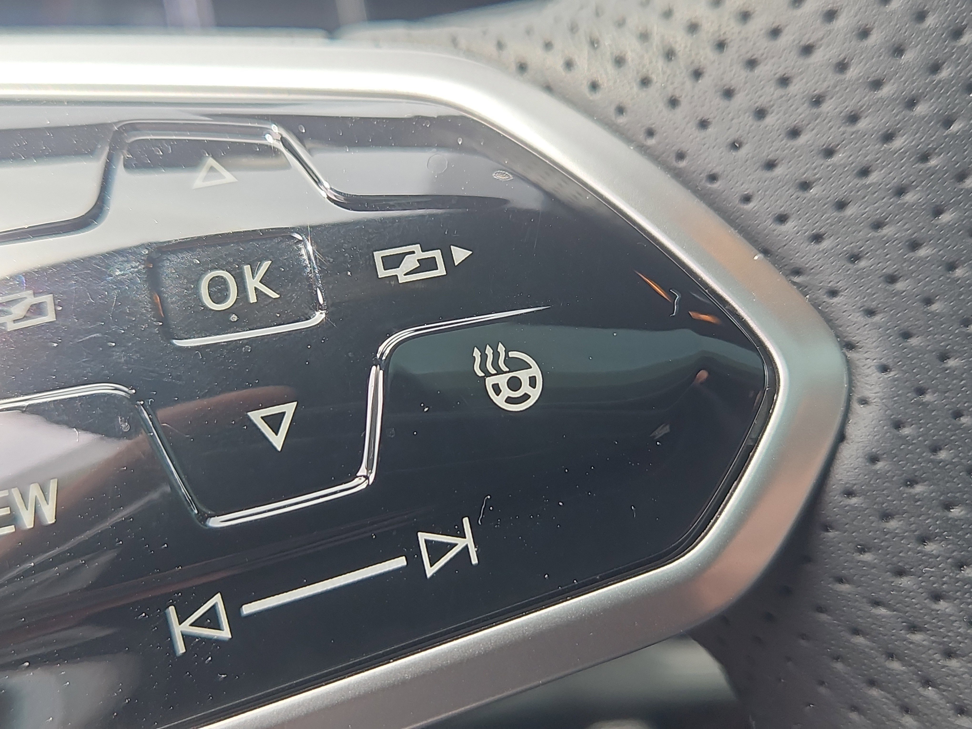 Certified 2025 Volkswagen Jetta GLI Autobahn FWD image 16