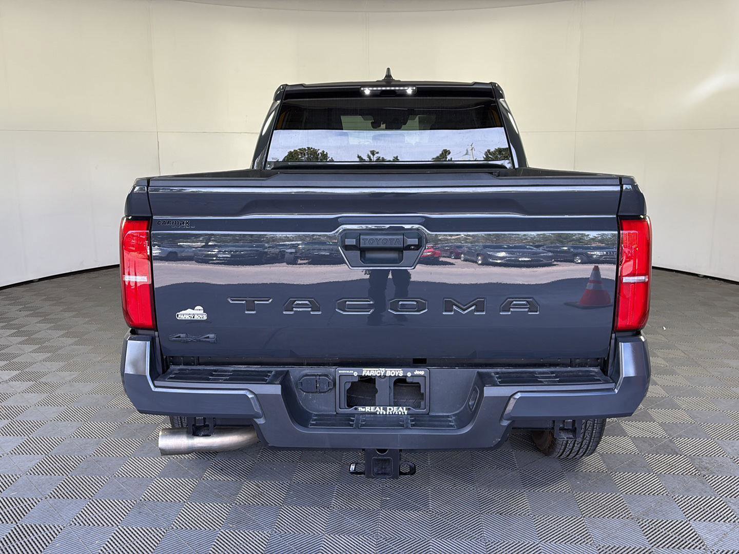 Used 2024 Toyota Tacoma SR5 AWD/4WD image 6