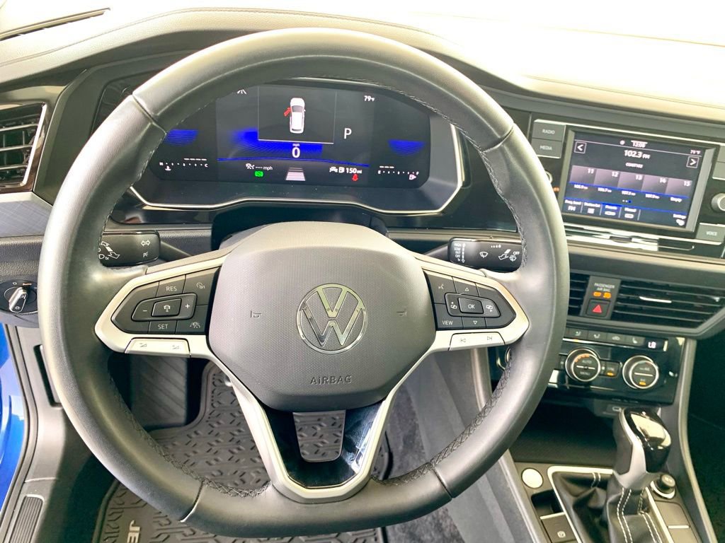 Used 2024 Volkswagen Jetta SE image 30