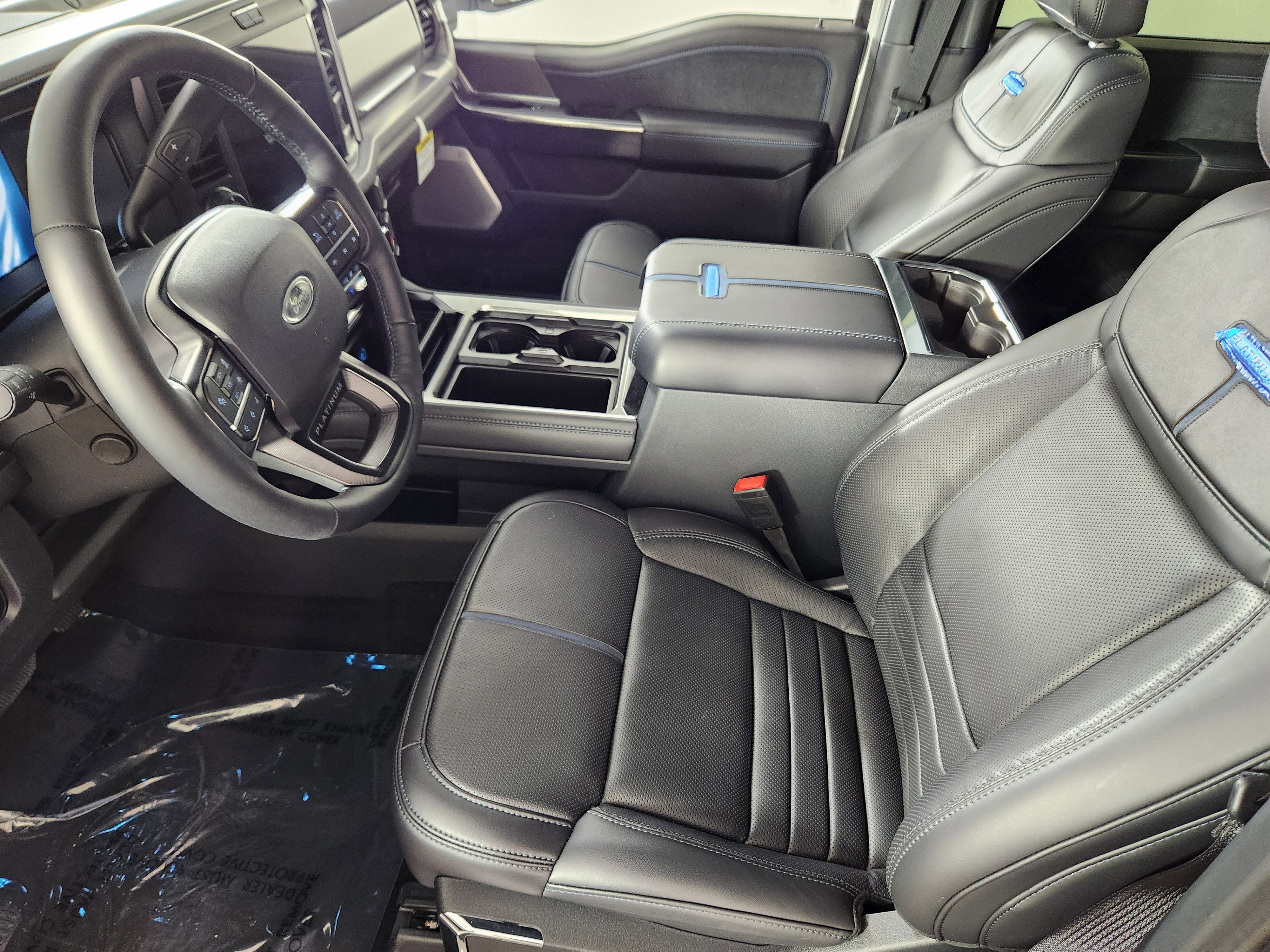 New 2025 Ford F350 Platinum w/ Tremor Off-Road Package image 9