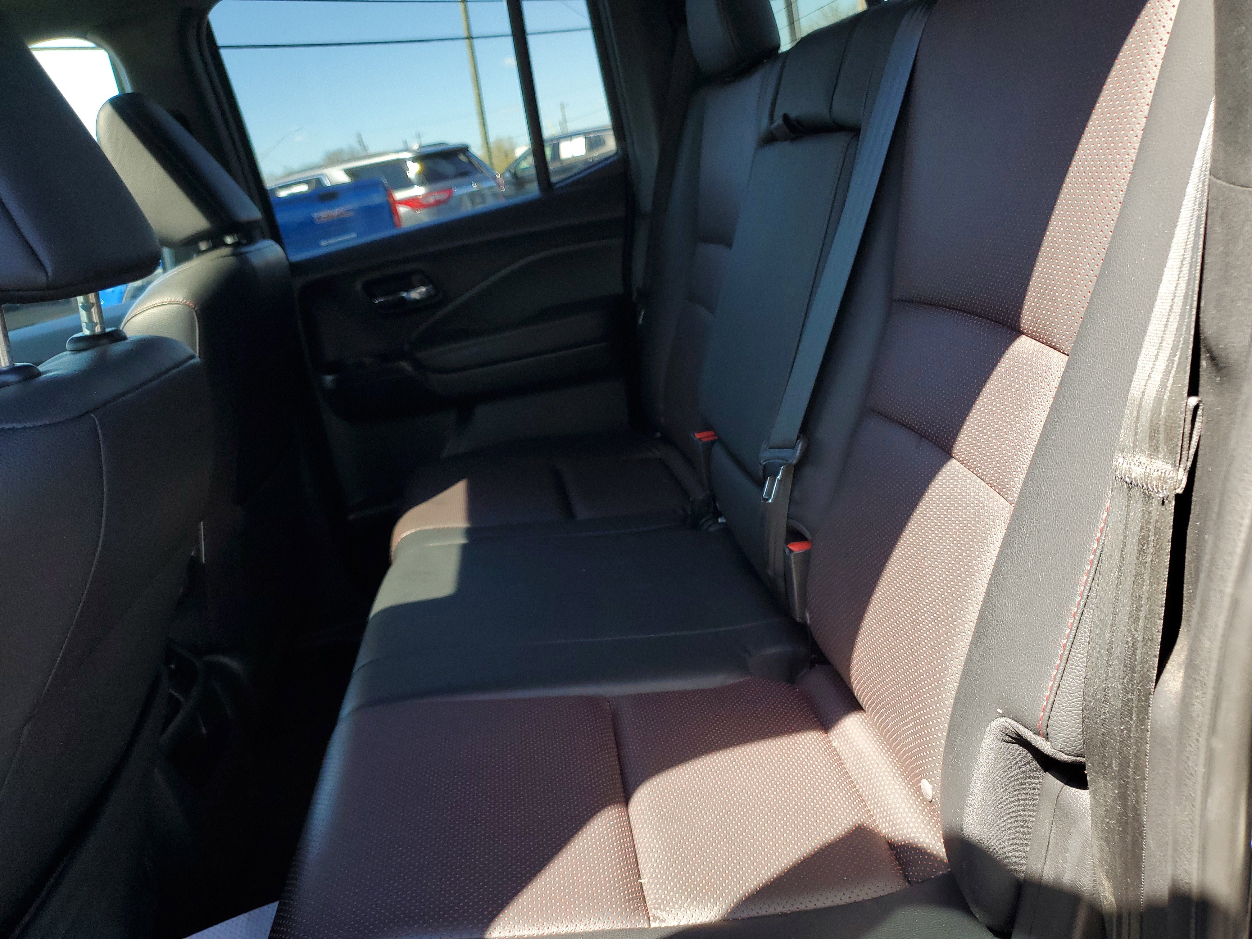 Used 2018 Honda Ridgeline Black Edition image 12