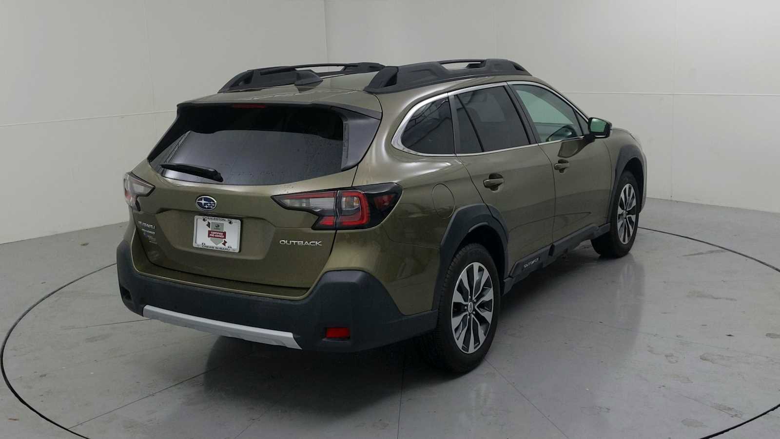 Certified 2023 Subaru Outback Limited AWD/4WD image 10