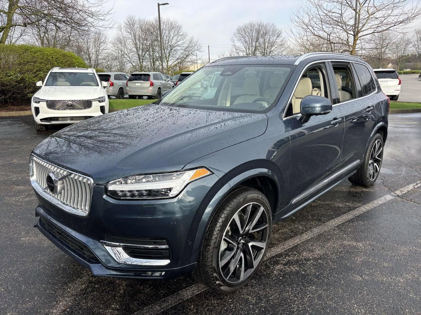 Used 2023 Volvo XC90 B6 Plus w/ Protection Package image 1