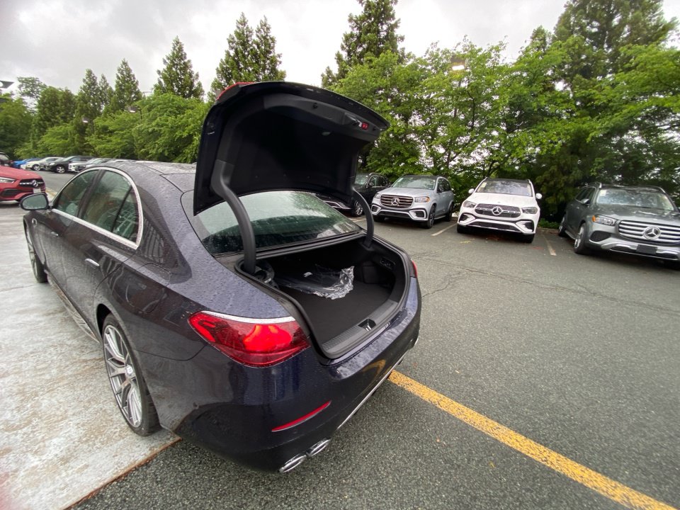 New 2026 Mercedes-Benz E 53 AMG e 4MATIC Sedan image 14