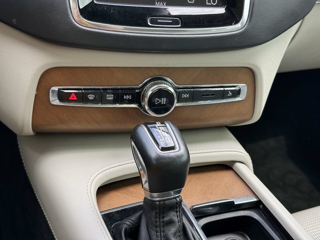 Used 2016 Volvo XC90 T6 Inscription w/ Vision Package AWD/4WD image 31