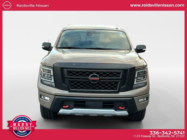 Used 2020 Nissan Titan PRO-4X image 9