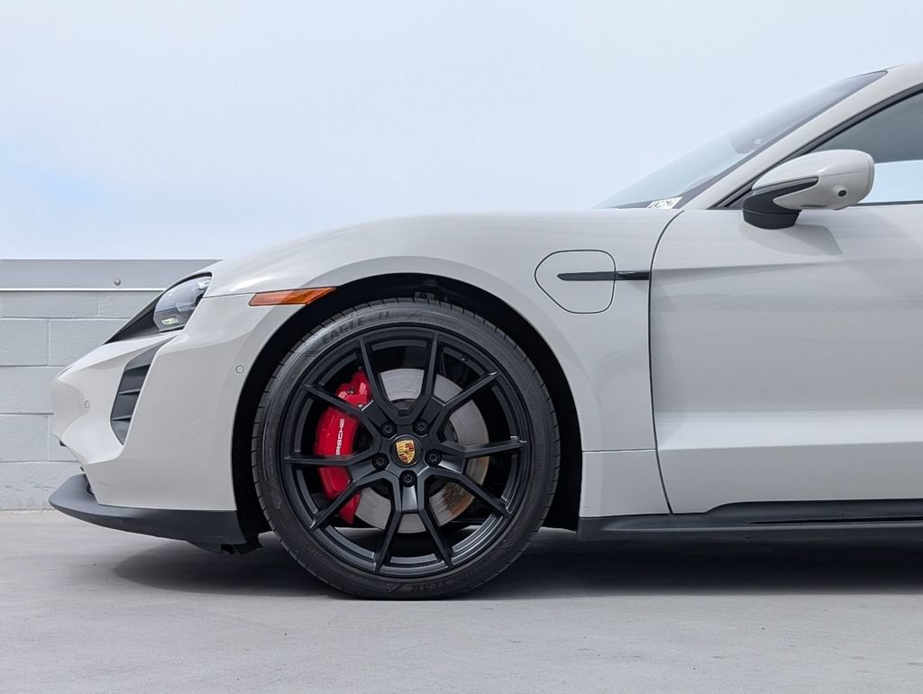 Certified 2024 Porsche Taycan GTS AWD/4WD image 9