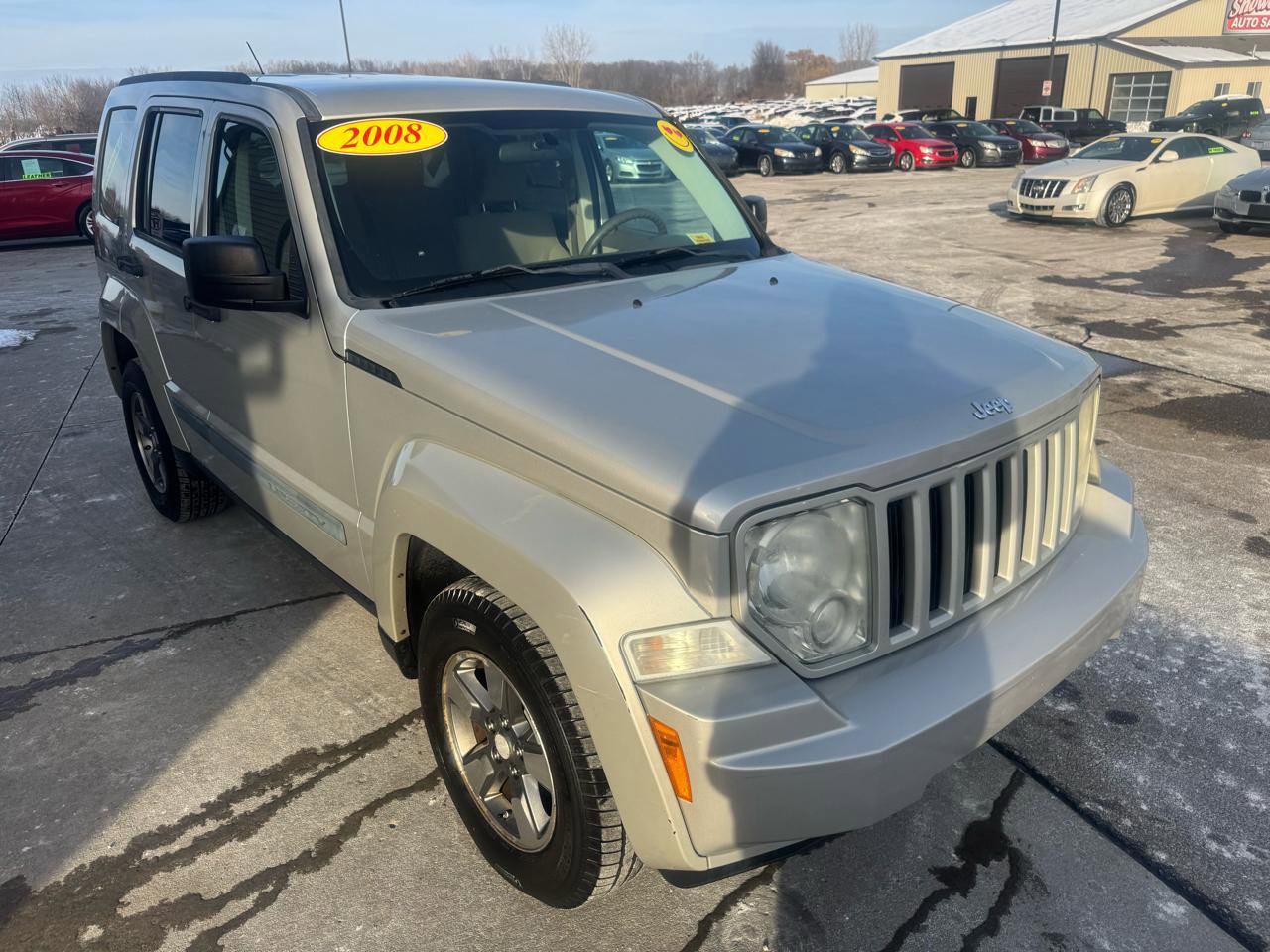 Used 2008 Jeep Liberty Sport AWD/4WD image 3