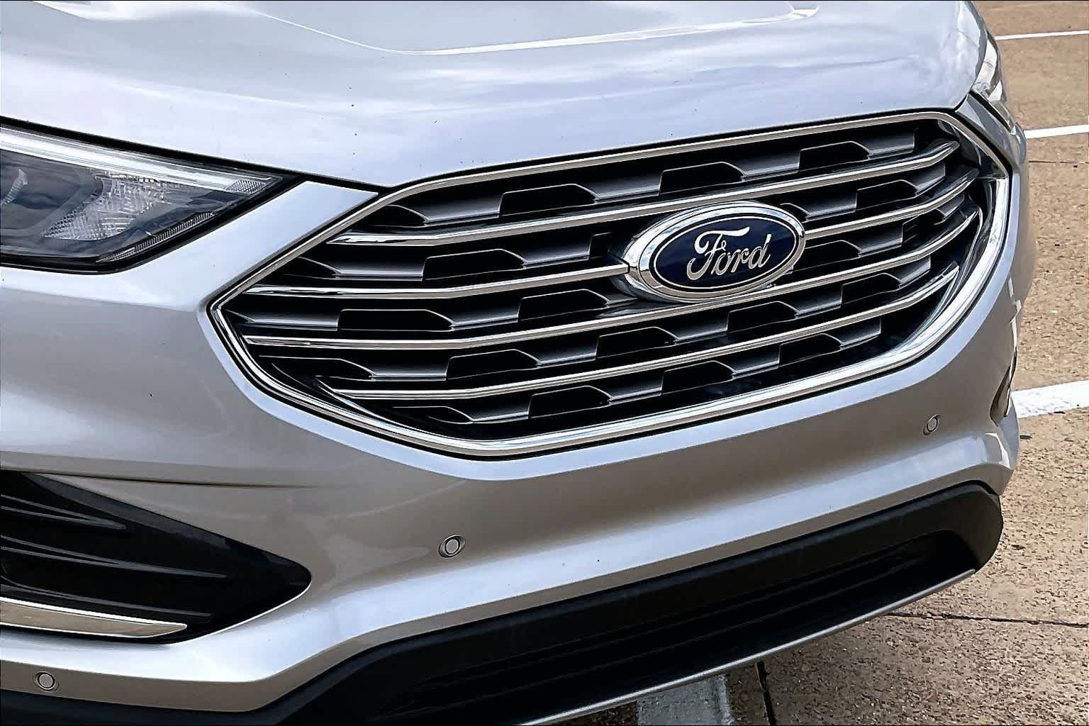 Used 2022 Ford Edge Titanium AWD/4WD image 31