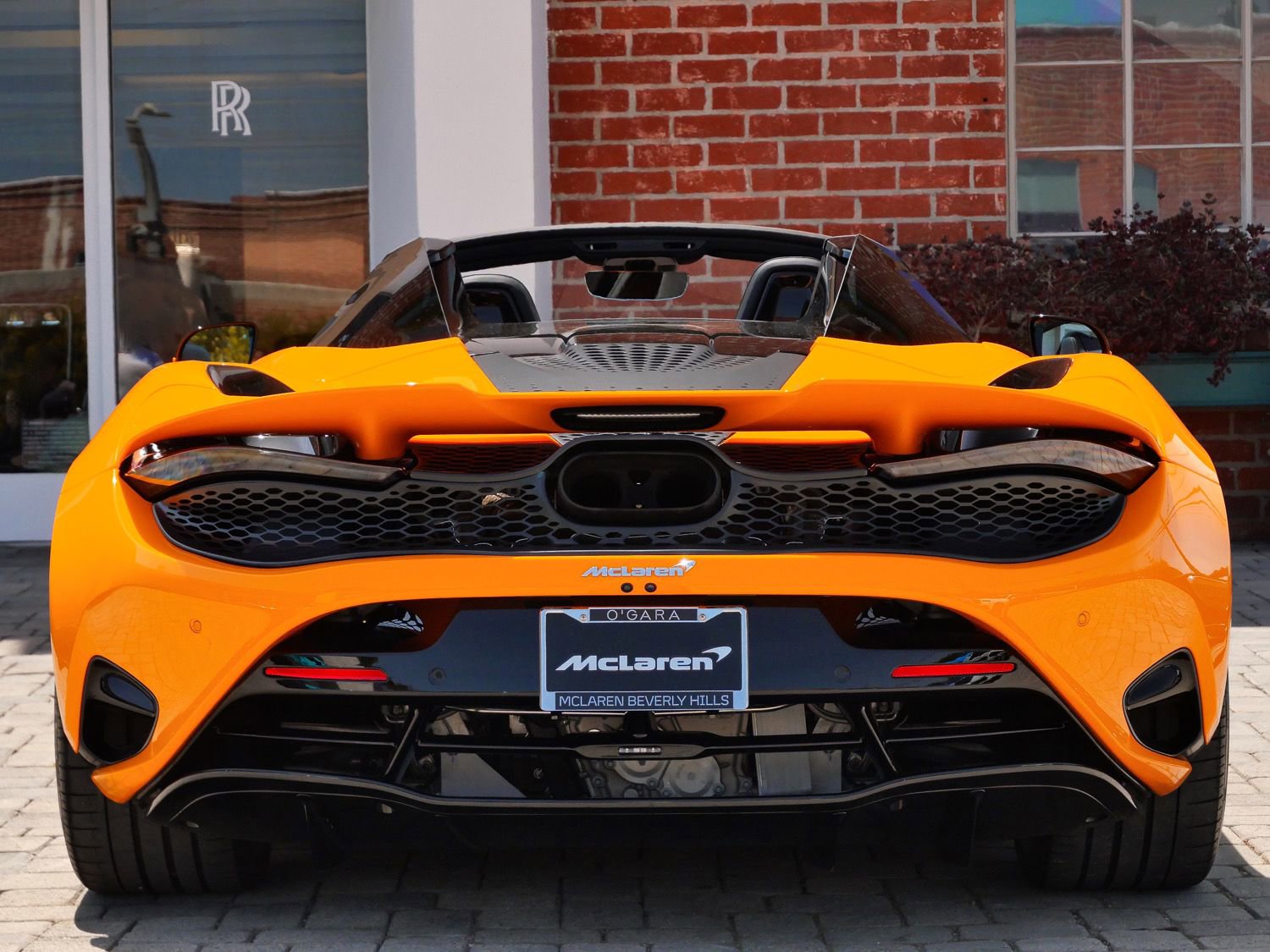 Used 2024 McLaren 750S Spider RWD image 5