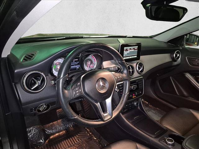 Used 2015 Mercedes-Benz GLA 250 4MATIC image 10
