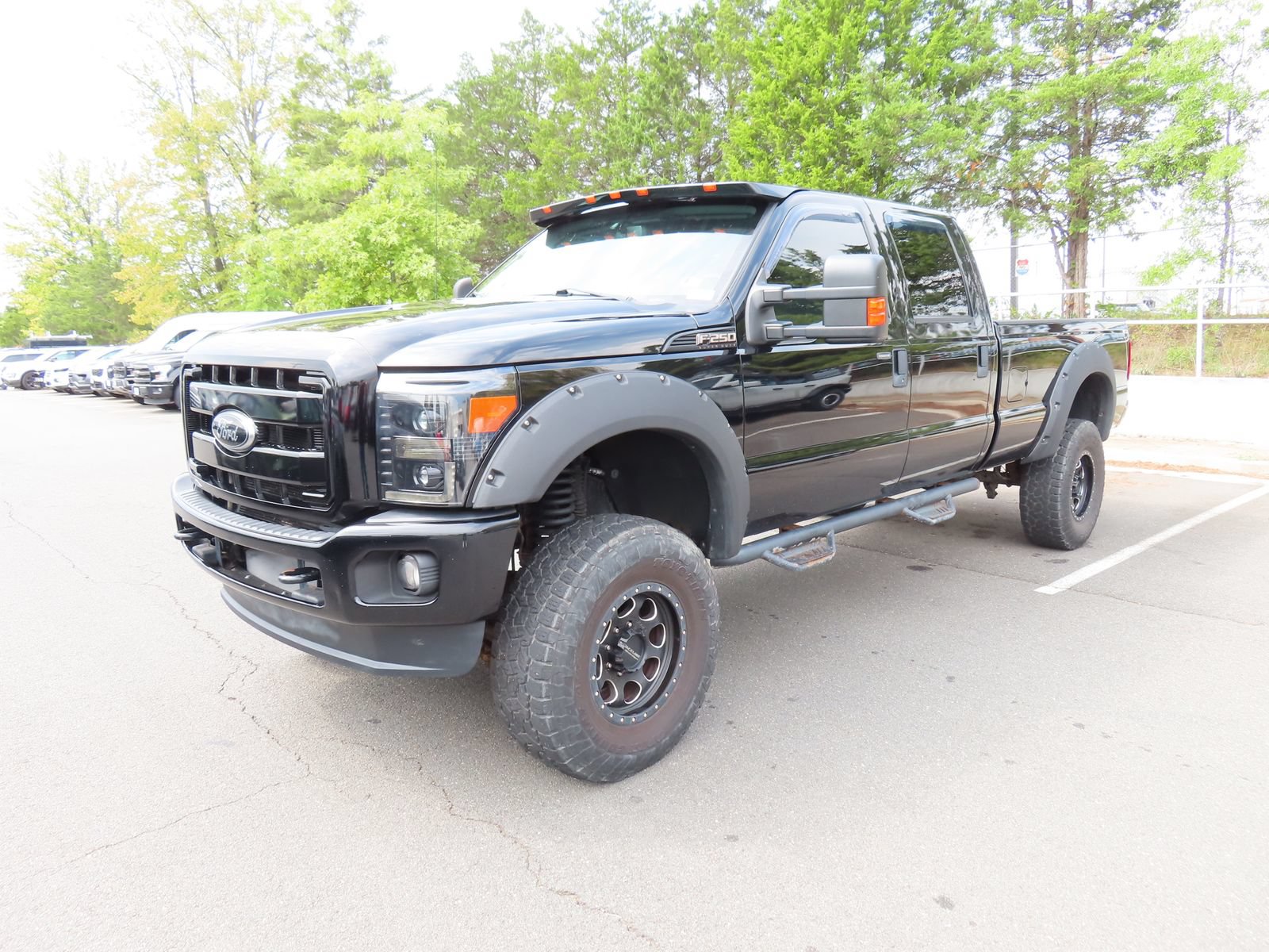 Used 2016 Ford F250 XLT w/ XLT Value Package AWD/4WD image 3