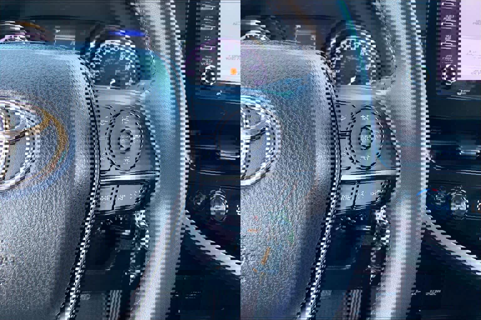 Used 2024 Toyota Camry SE image 23