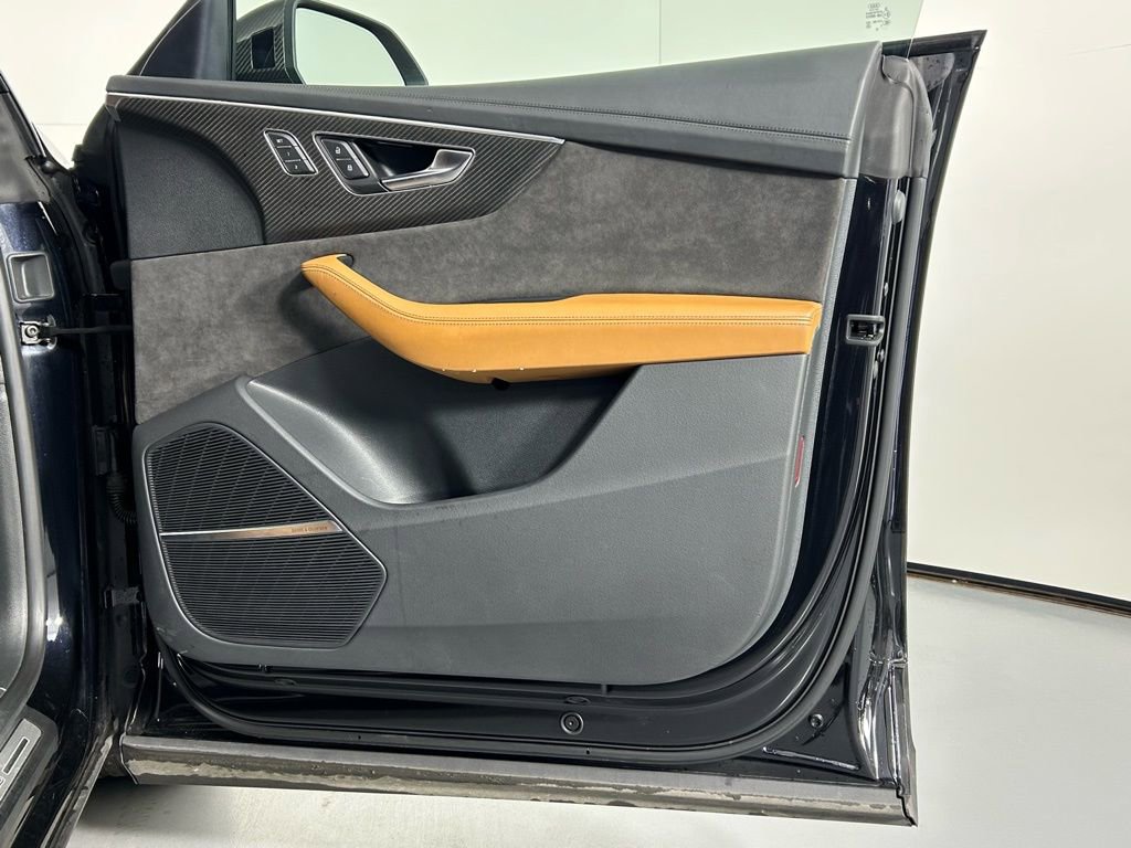 Used 2021 Audi RS Q8 image 9